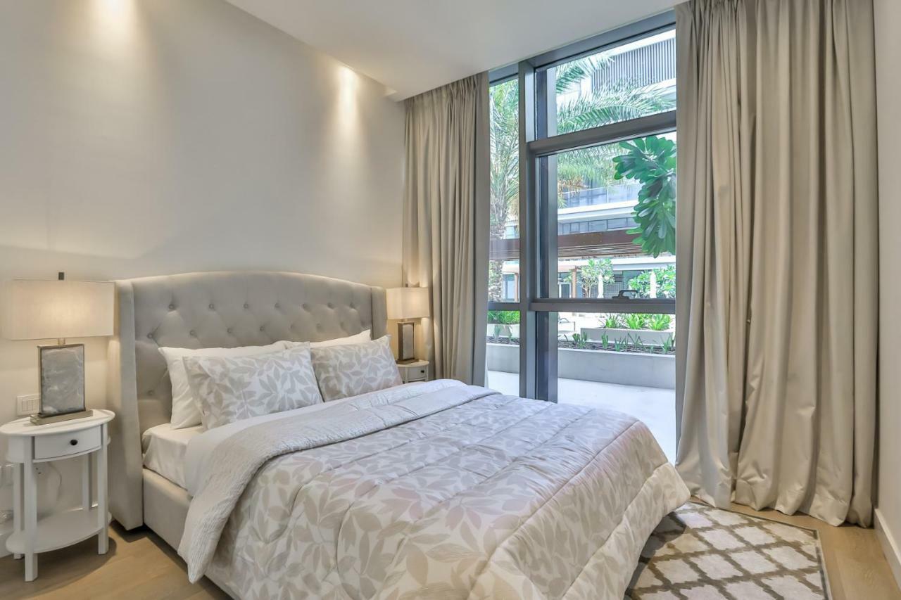 Apartment Dhh - Welcome To Your New With Splendid Interiors In City Walk Building 11b *